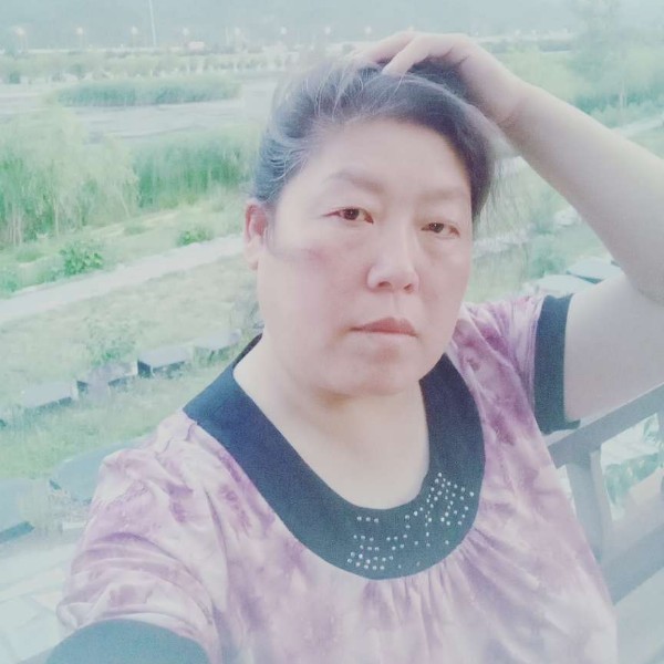 赵莲的照片