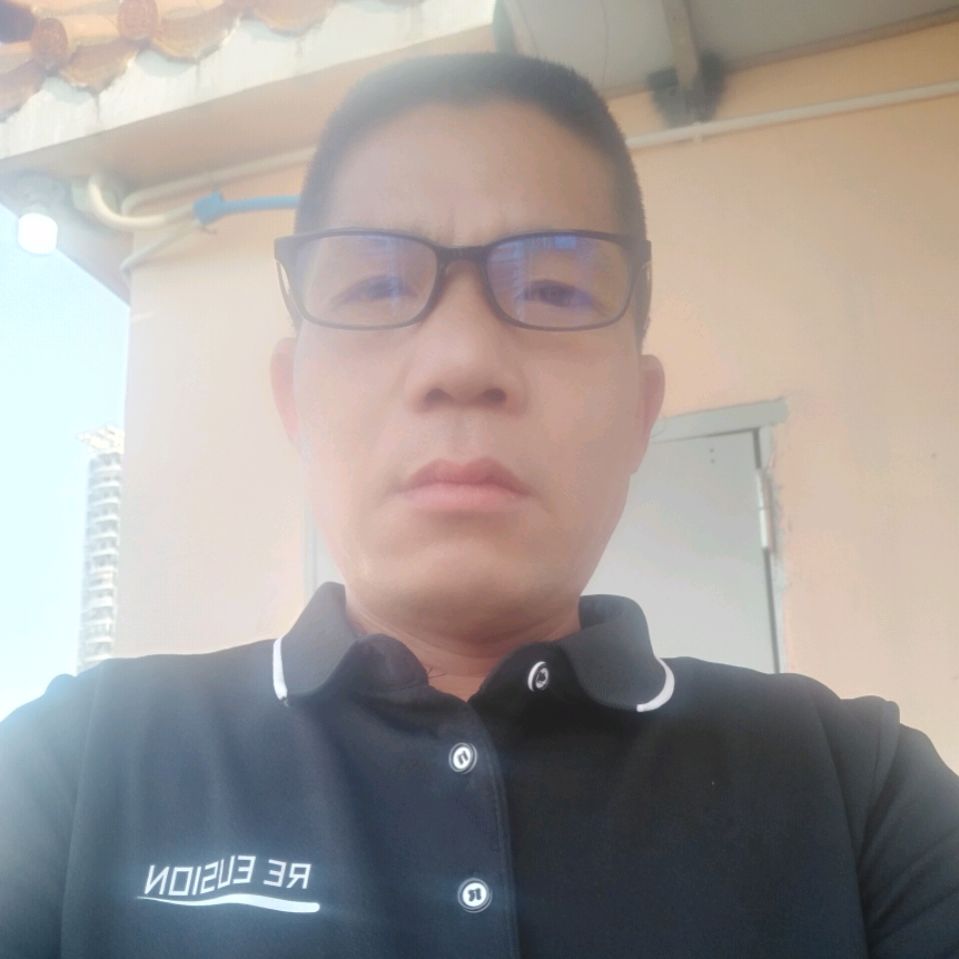 忐忑浅吻逐风的照片