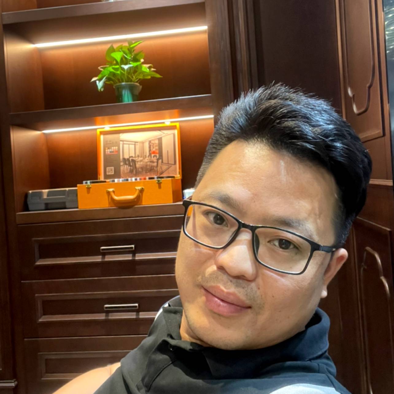 奋斗挽手棒棒糖的照片