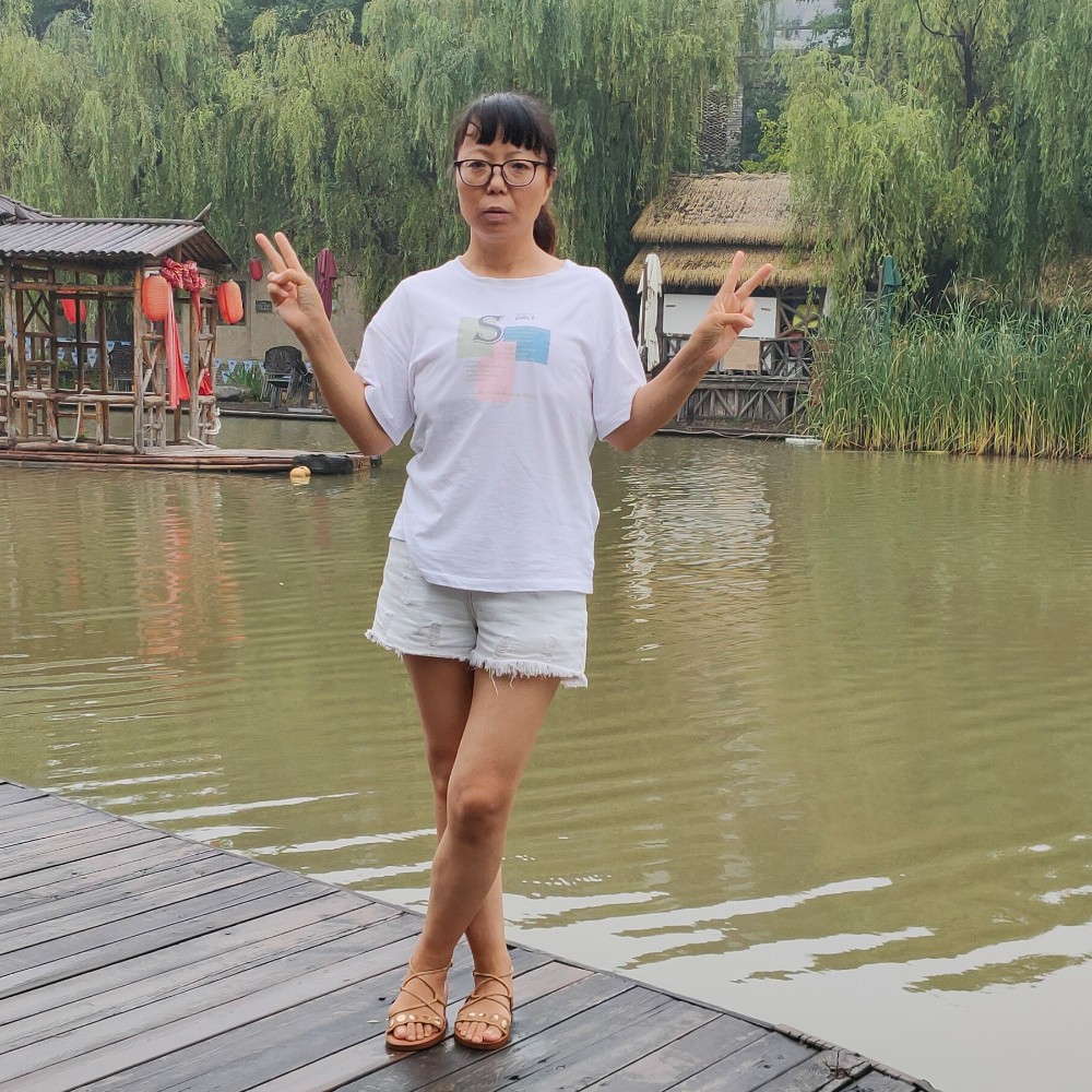 妮杨的照片