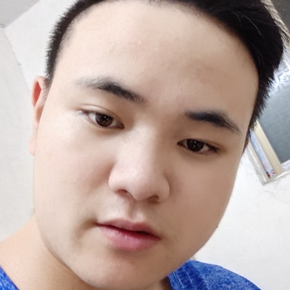 陌殇浅吻唯一的的照片