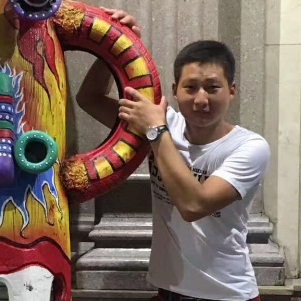 王者荣哥的照片