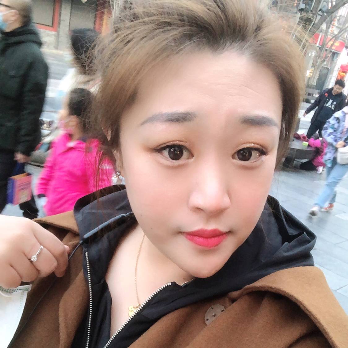 直率有白开水的照片