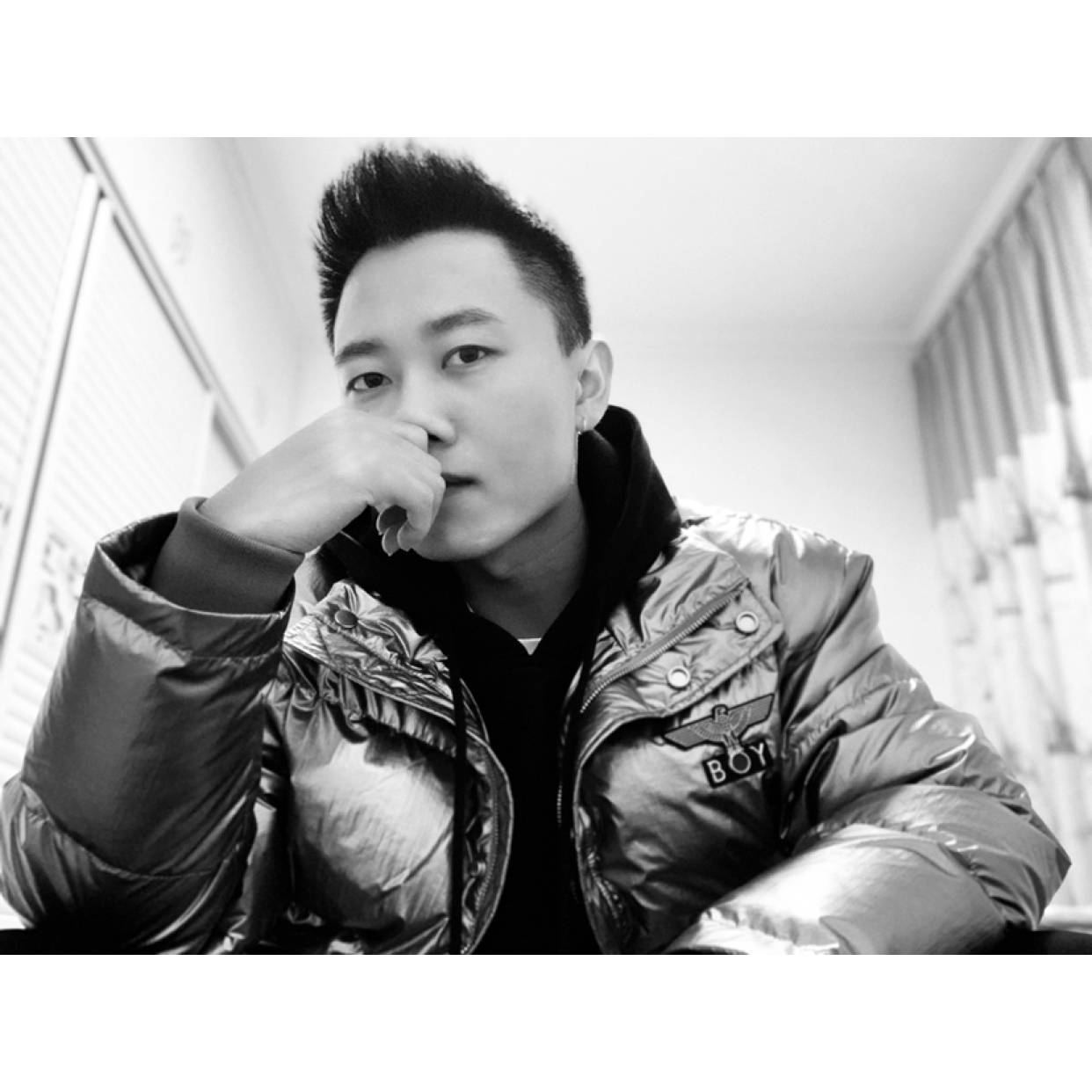 毛衣等于诚心的照片