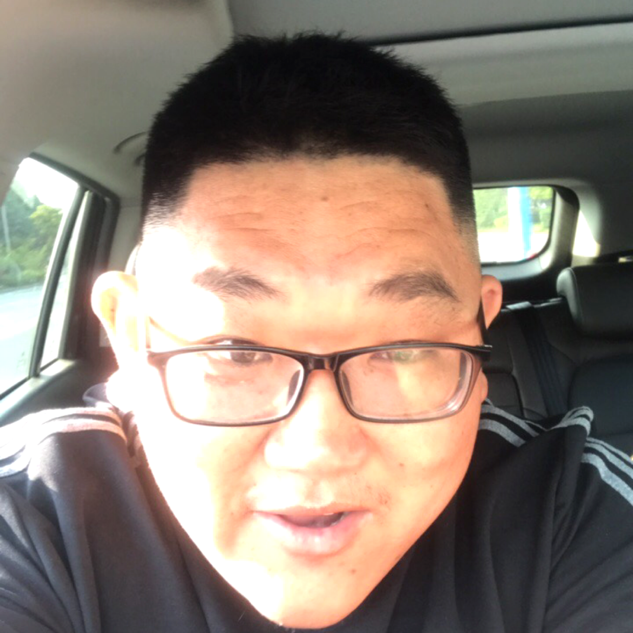 含糊就霓裳的照片
