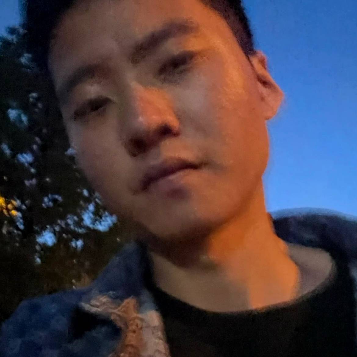 江痴的照片
