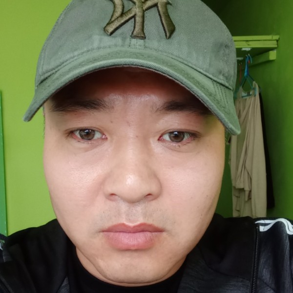 宏辰的照片