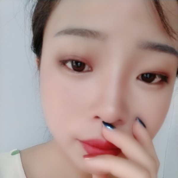 轻颜う的照片