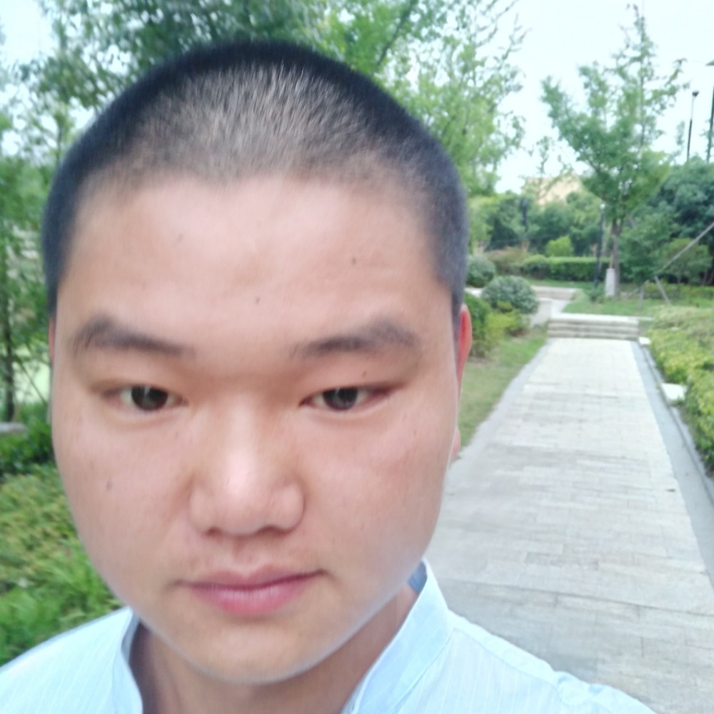 光亮有钻石的照片