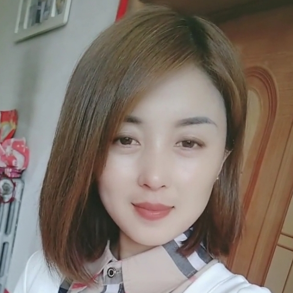 倾城小白菜的照片