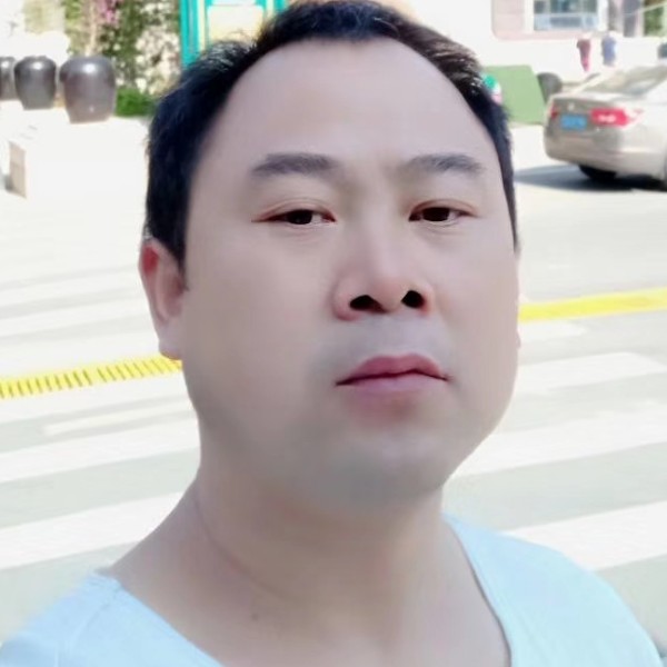高寒冰的照片