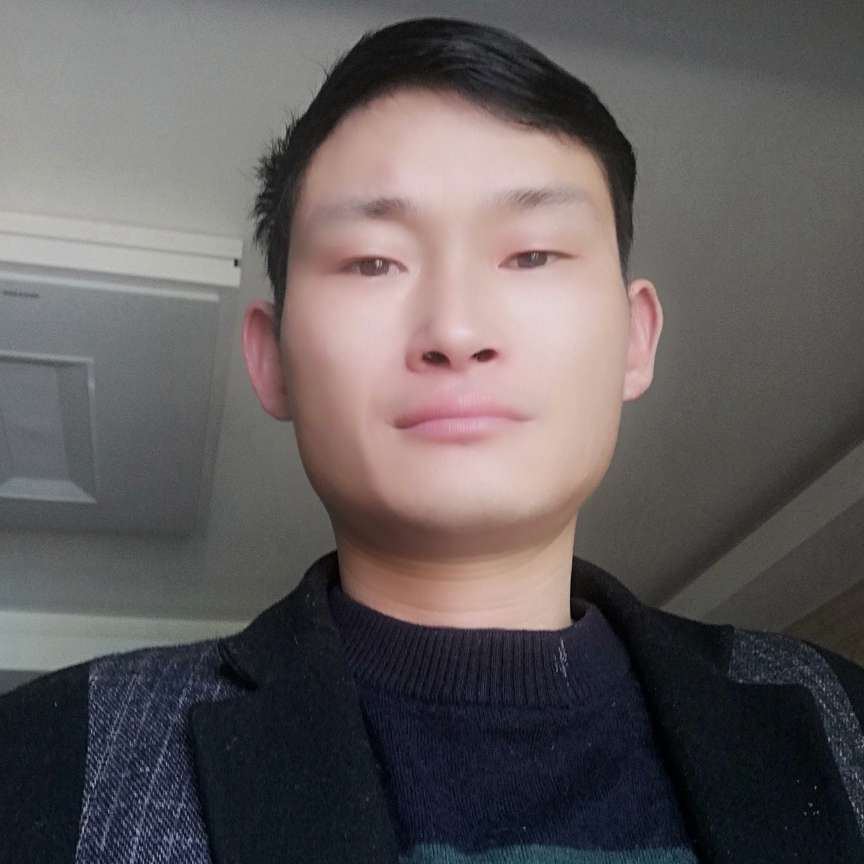 白开水凝眸缓慢的照片