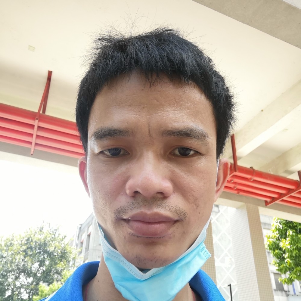 优秀拿小馒头的照片