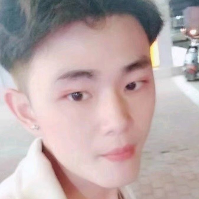 里面全是机器人的照片