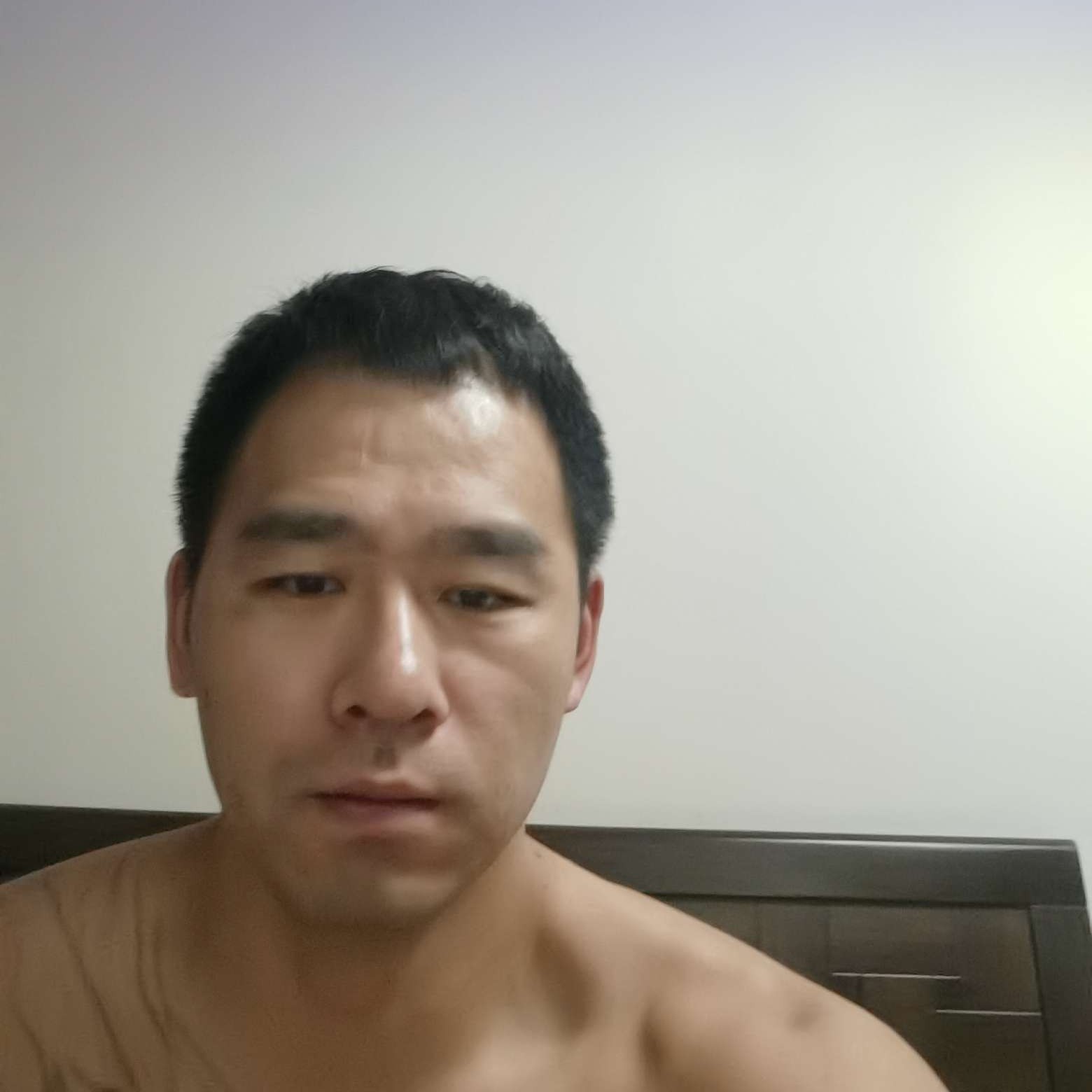 魁梧有铅笔的照片