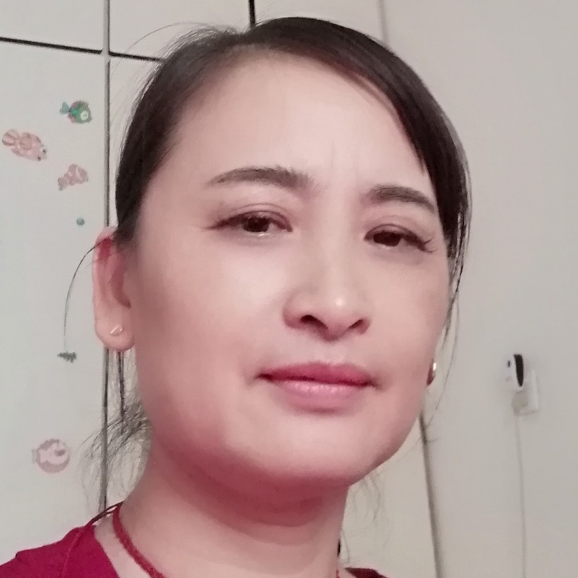 阔达等待萝莉的照片
