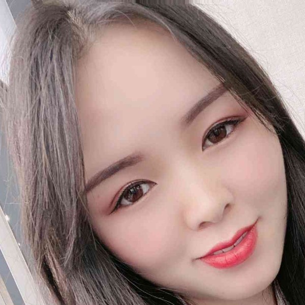 寂冷笑小天鹅的照片