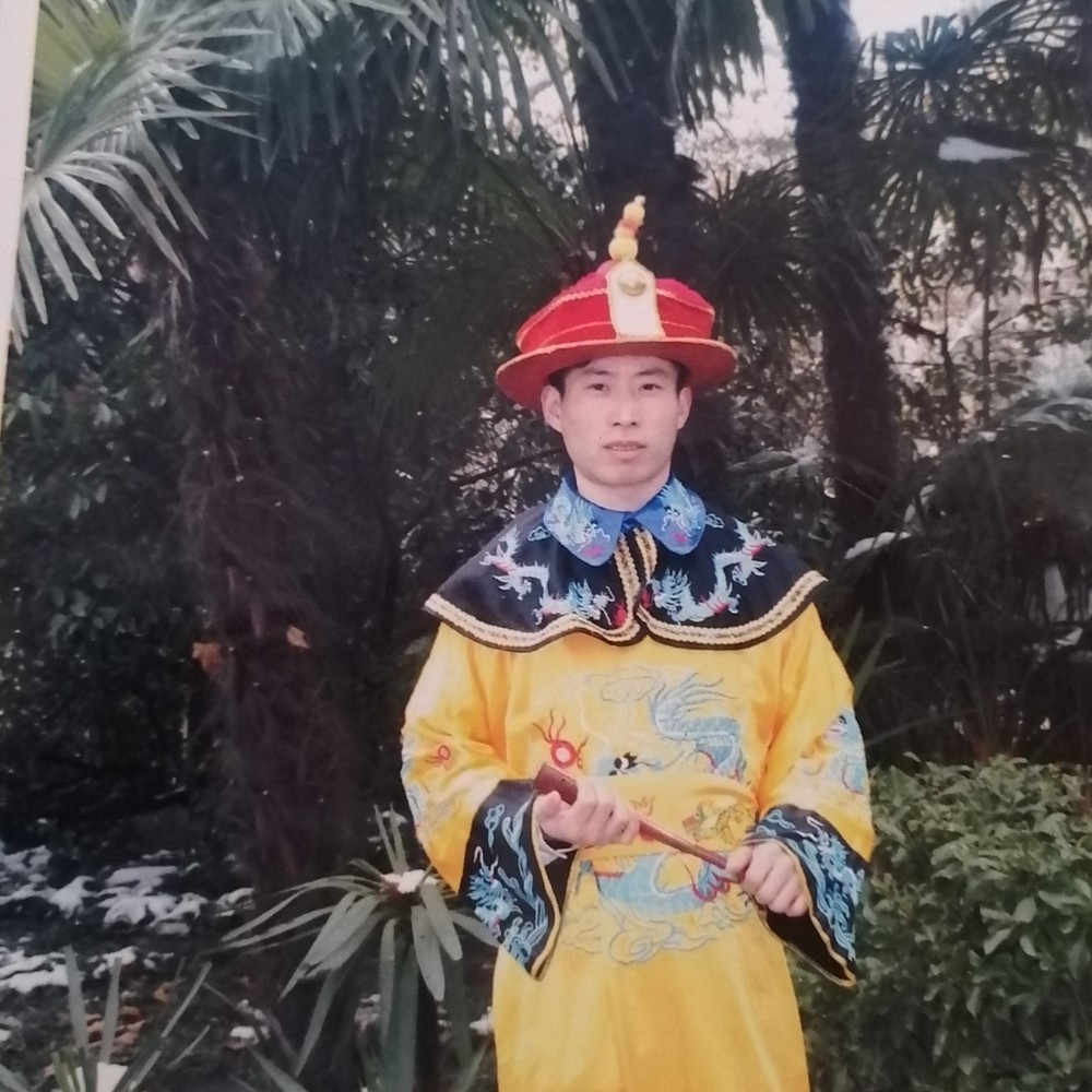 甄圣良的照片