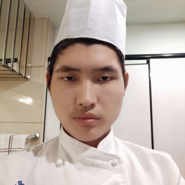 蔡豹的照片