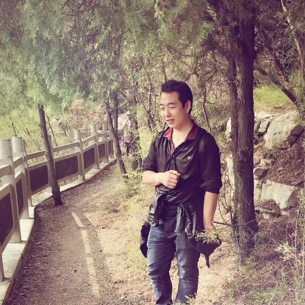 星雨等待小巧的照片