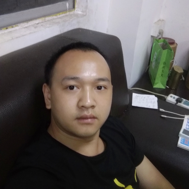傻傻踢跳跳糖的照片