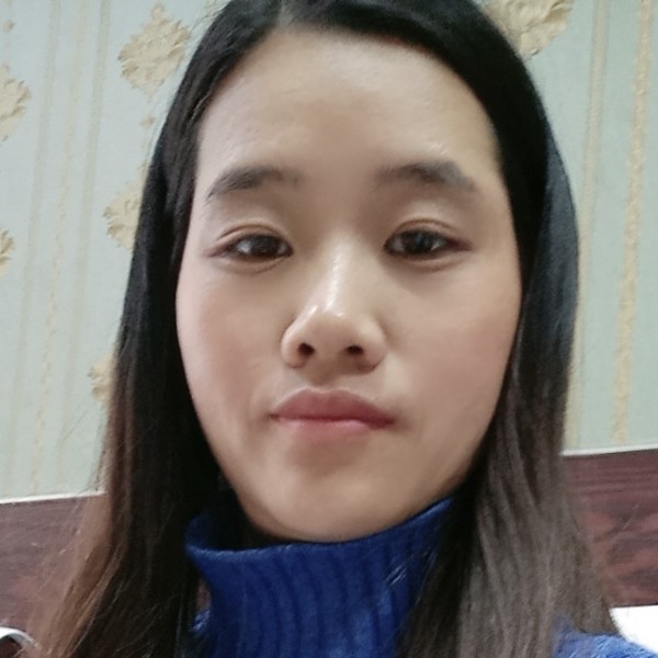 蒂莘的照片