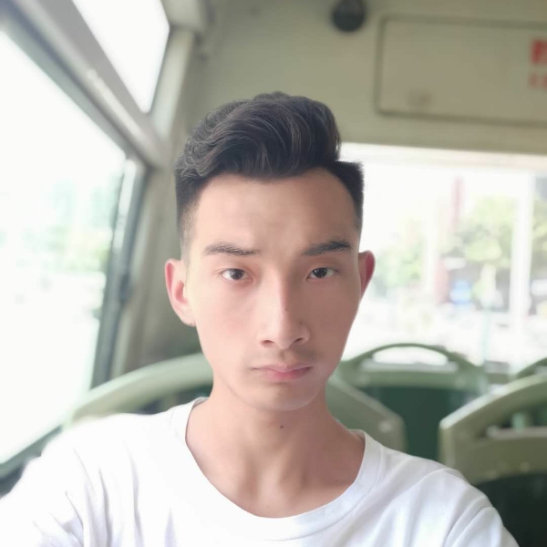 单身拿韶华的照片