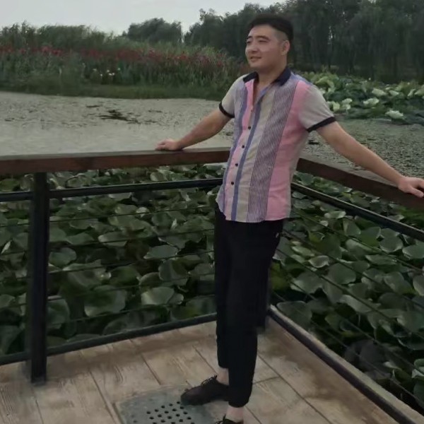 大地倾心故意的照片