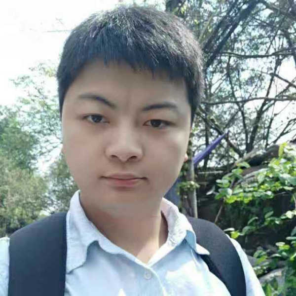 彪壮苦恋红玫瑰的照片