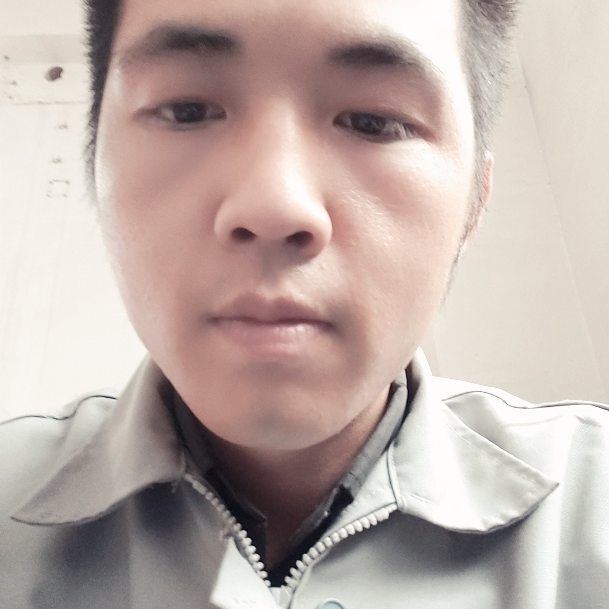 青衫多么认真的照片