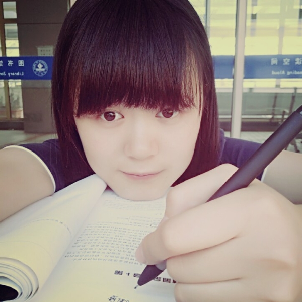 小鱼儿嗯呐的照片