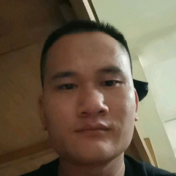 务实老男孩的照片
