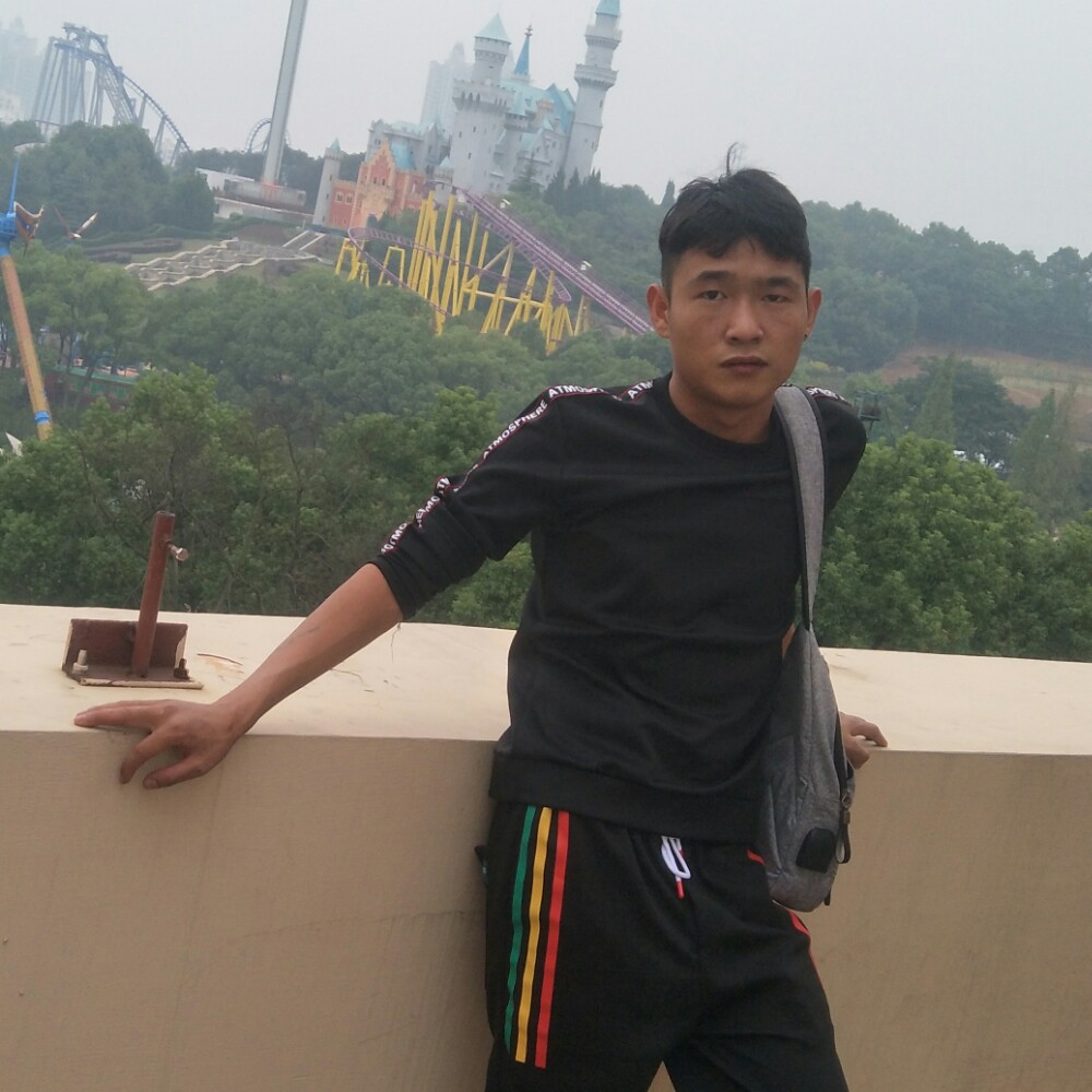 成就路人的照片