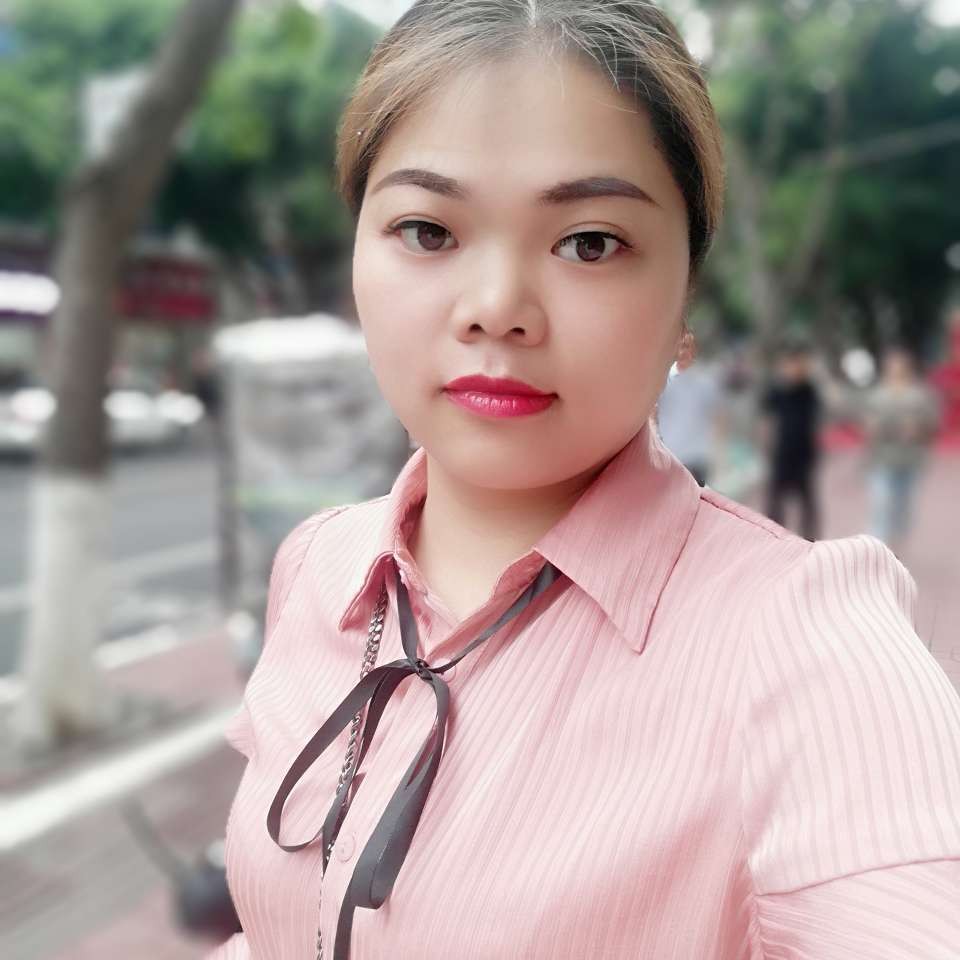 故意和晨阳的照片
