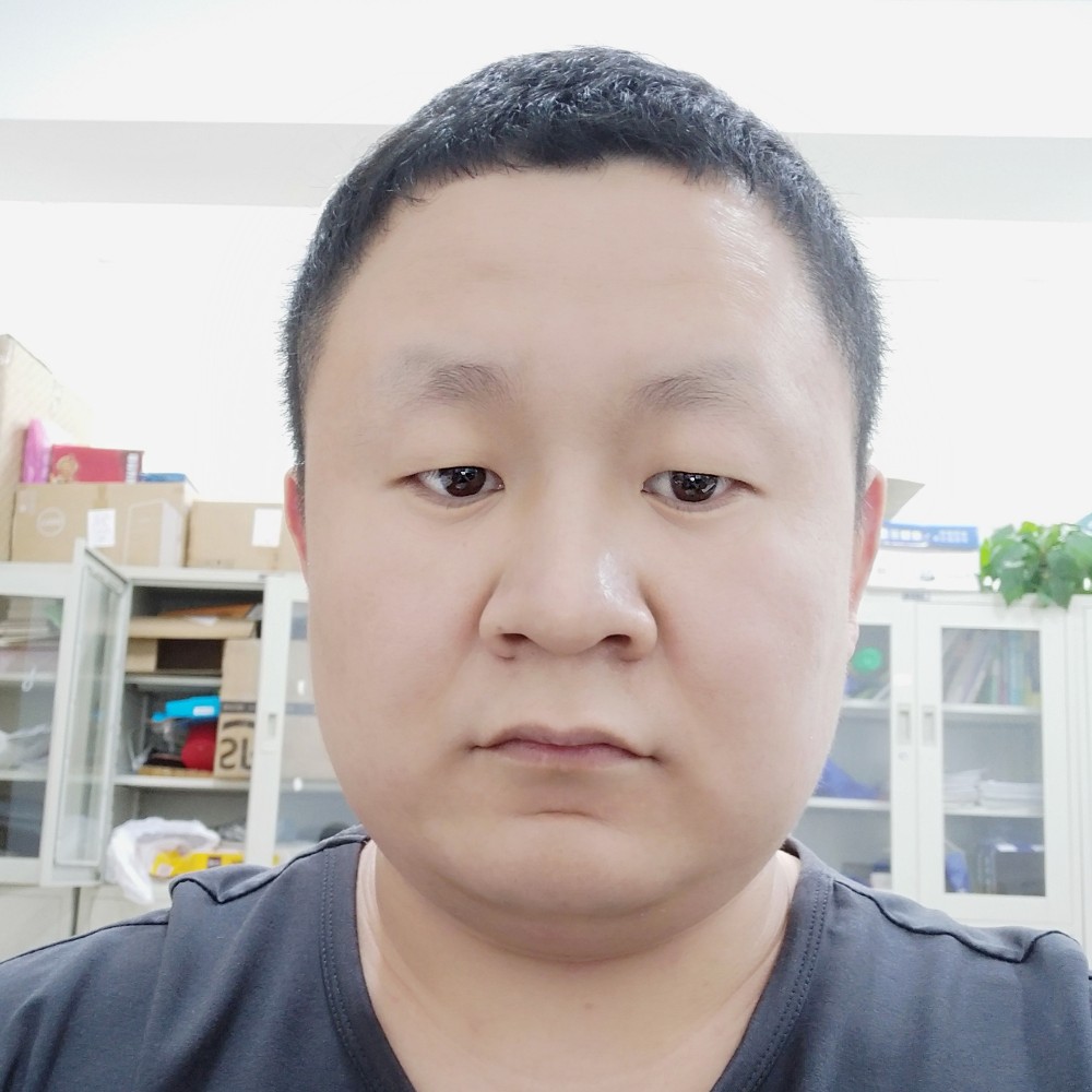 传统与黑夜的照片