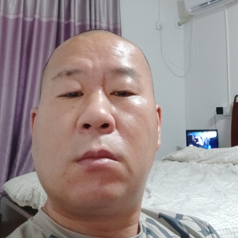 郑闻的照片