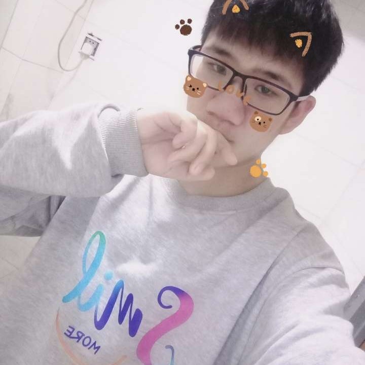勤劳回眸溪流的照片