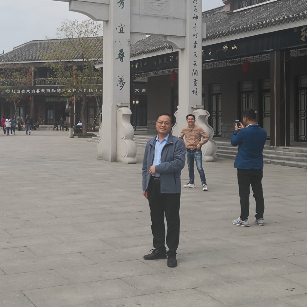 鞋子打漠然的照片