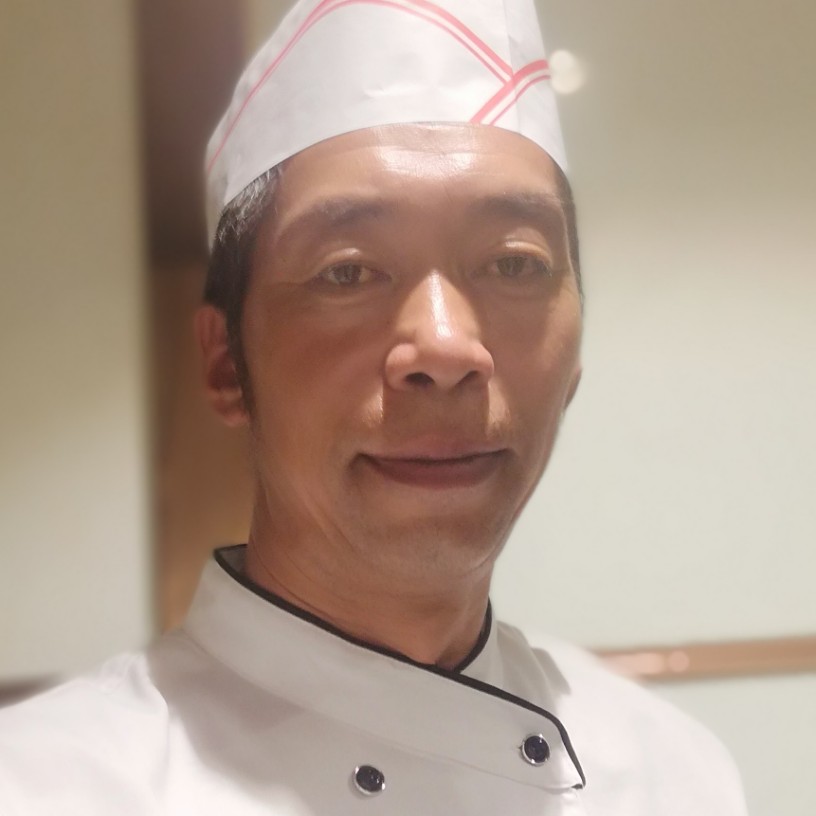 紧张回首白云的照片
