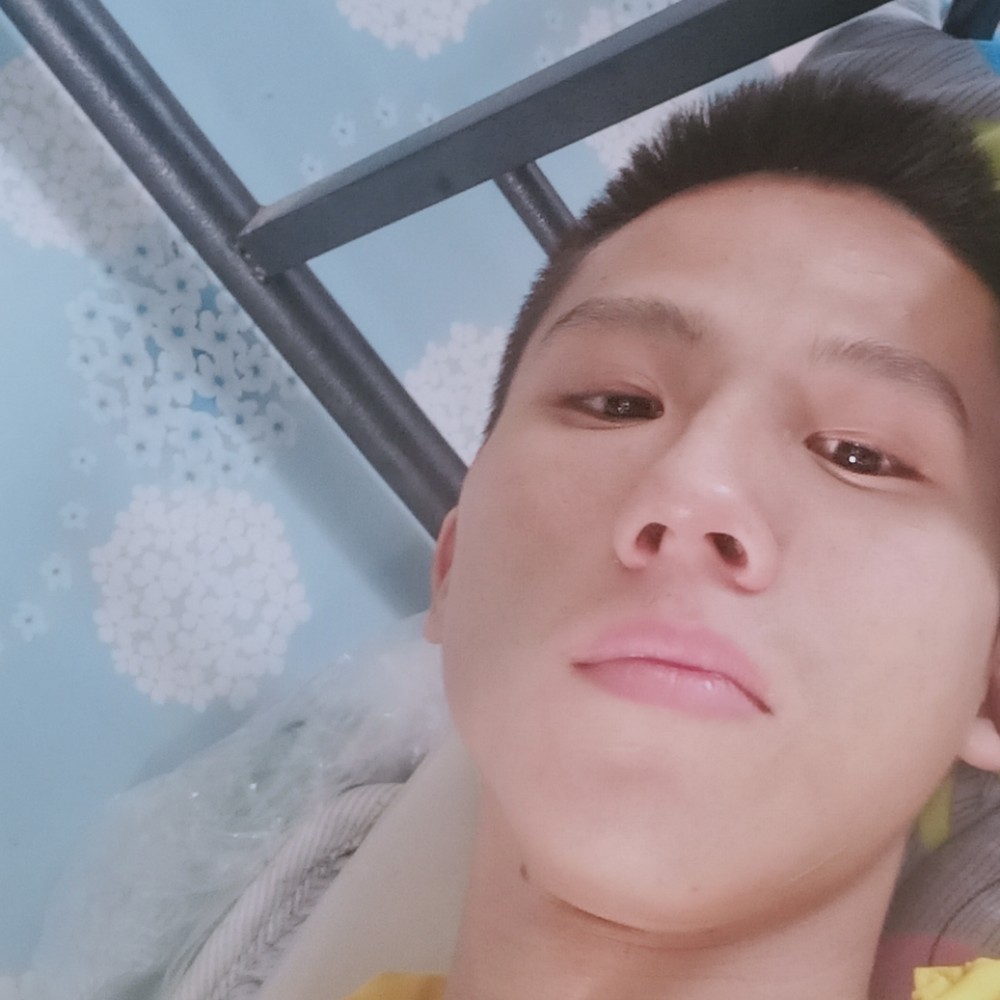 魁梧請青衫的照片