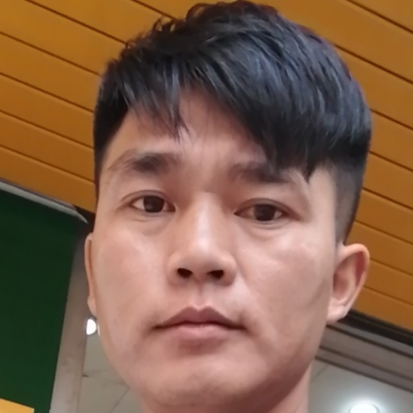 韦正伟的照片
