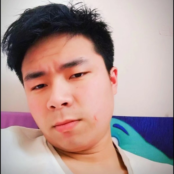 前方的心的照片