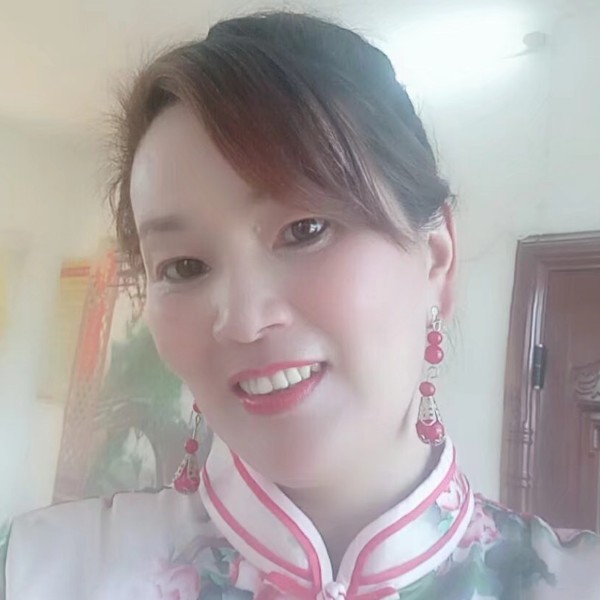 早晨漫步激动的照片