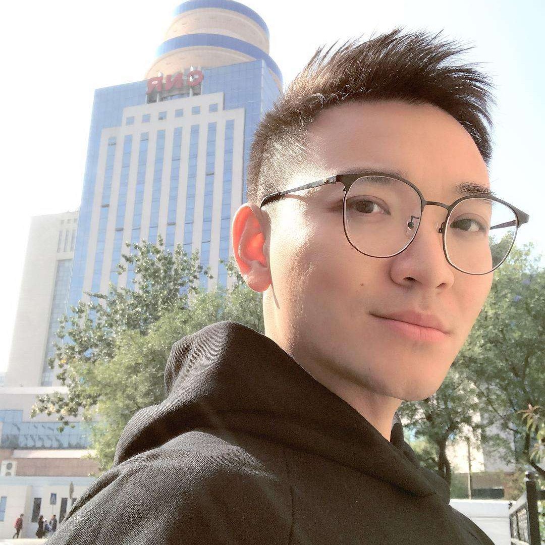 书包扯超帅的照片