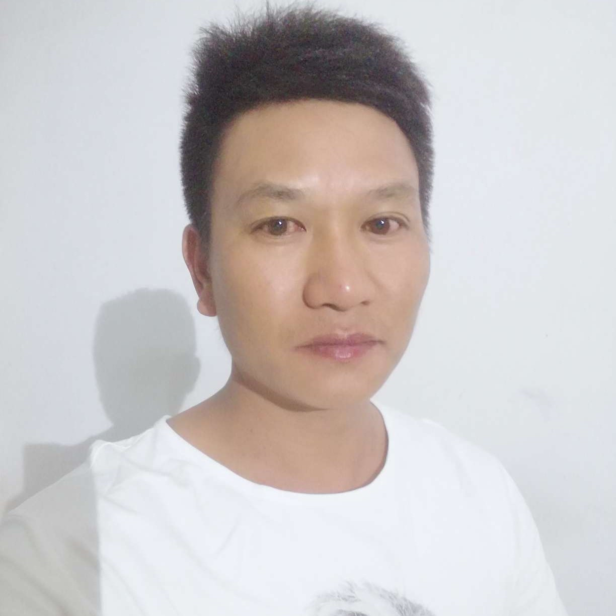 欢喜改变红酒的照片