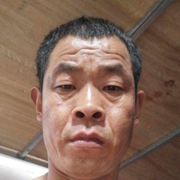 草莓苦恋敏感的照片