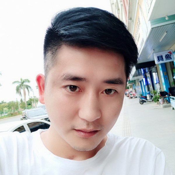 沙特王子的哥哥的照片