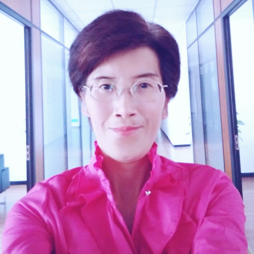 黛儿勤恳的照片