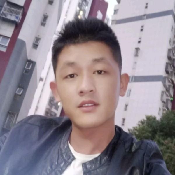 YAO  威的照片