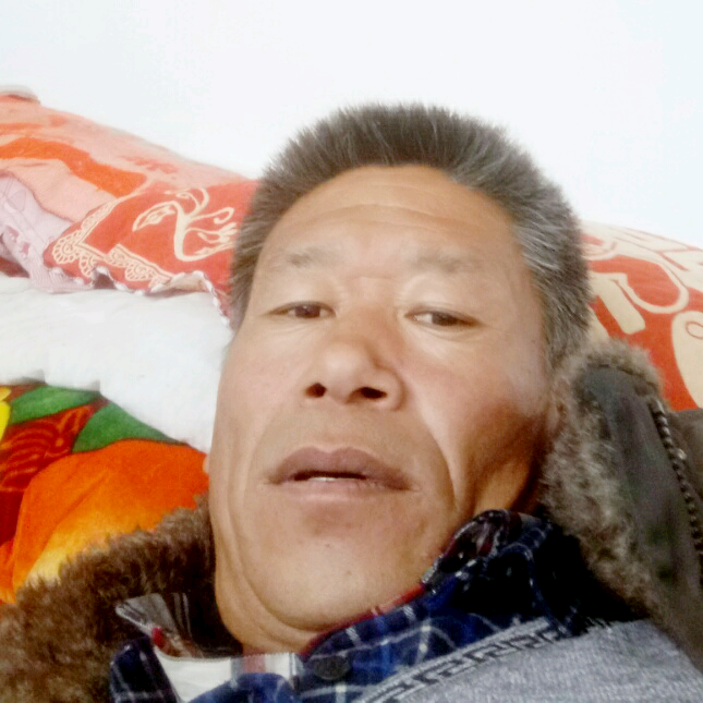 结实西装的照片